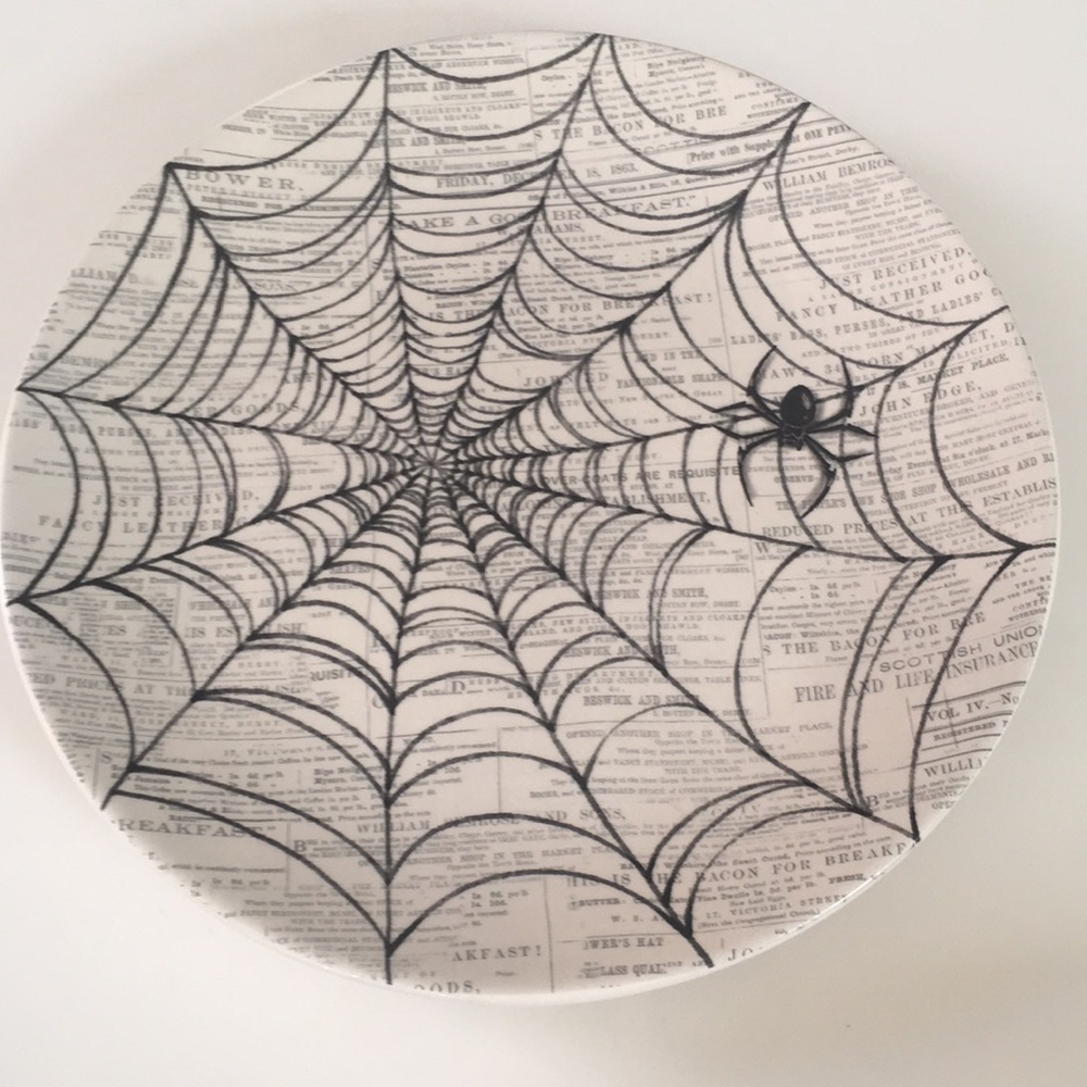 SOLD ✅ Sur La Table HALLOWEEN 👻 Plates NEW - Picture 2 of 9